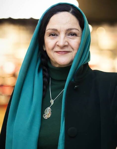 گلاب آدینه