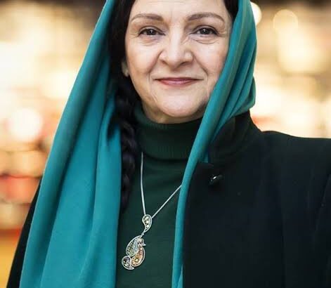 گلاب آدینه